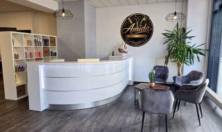 Amida Beauty Salon: Friseur in Kolbermoor