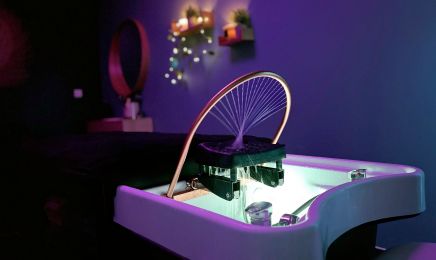 99 eme avenue : Coiffeur à La Couronne