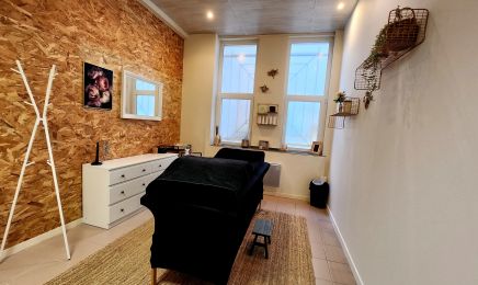 SARAH & VANESSA - Maison de Beauté  : Manucure à Hagondange
