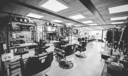 The Room : Coiffeur à Châteaurenard