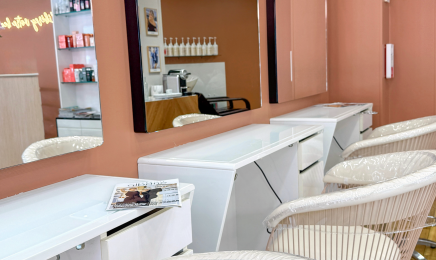 Camille Albane - Paris 16 - 111 rue de la Tour : Coiffeur à Paris