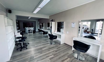 Salon Wunschhaar: Friseur in Fulda