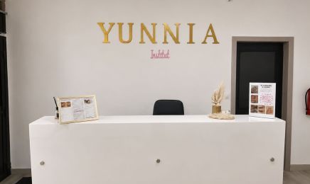 Yunnia  : Coiffeur à Verviers