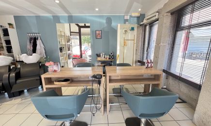  Aquacolor : Coiffeur à Montluel