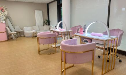 The Others Nagelstudio & Beauty München: Kosmetikstudio in München