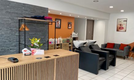 ND en aparté : Coiffeur à Mouroux