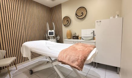 Apolline Beauté Agde  : Manucure à Agde