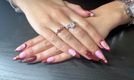 Beauty nails by cha & Mindset tattoo : Institut de beauté à Nice