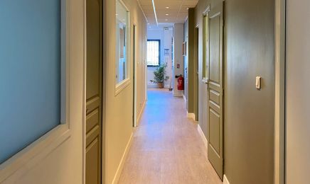C-Line Laser Clinic : Institut de beauté à Charly