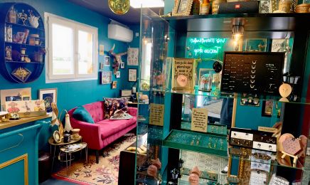 Zebratypik piercing : Institut de beauté à pompertuzat