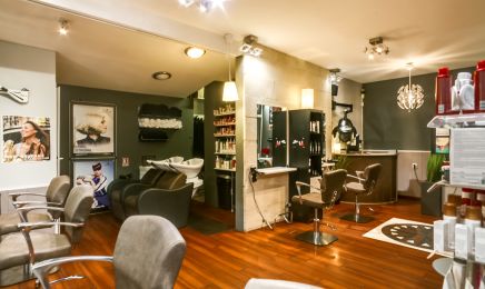 Clément Plas Salon de Coiffure & Bar à Ongles  : Coiffeur à La Teste-de-Buch