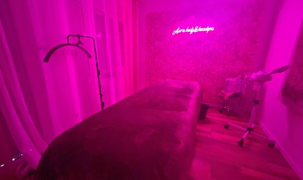 Aura Body & HEAD Spa : Coiffeur à Villers-Bretonneux