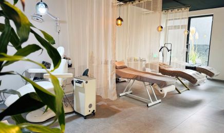 Hashtag Tash & Michelle: Kosmetikstudio in Pfullingen