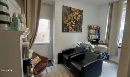 La Maison… : Coiffeur à Pontailler-sur-Saône