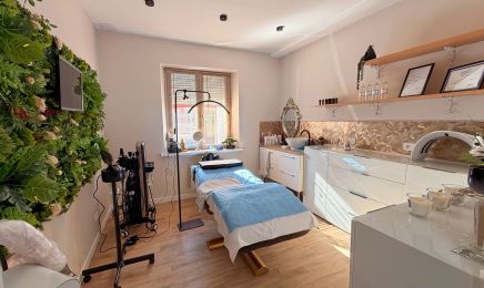 Özlem Beauty : Manucure à Saint-Avold
