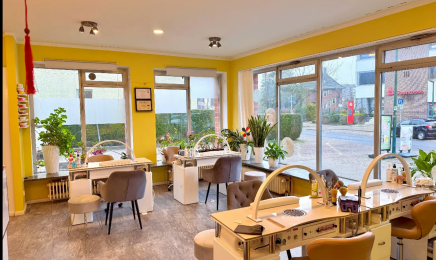 Lee Beauty & Nails - Halstenbek: Kosmetikstudio in Halstenbek