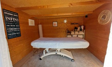 Le chalet de Noémie : Institut de beauté à Garéoult
