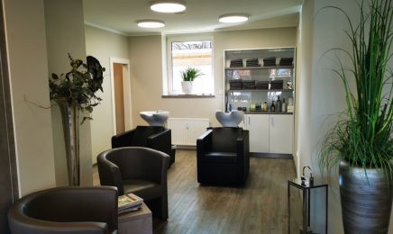 Föhn & Klön Inh. Tanja Pollmann Friseursalon: Friseur in Hude