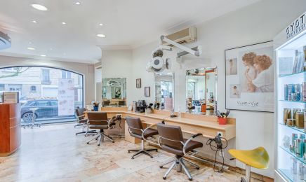 Viva La Vie by Arnault Coiffure - Guiton : Coiffeur à La Rochelle