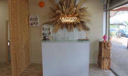 Le Cocon Solérya (Analash, Aux Doigts d’Ophé & NGesthetique) : Institut de beauté à Dax
