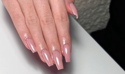 Mina Beauty - Ongles&Cils  : Manucure à Brest