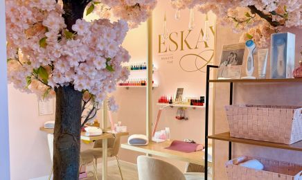 Salon ESKAY | ongles, détatouage, carbonpeeling, massages, épilation, browlift, cils : Manucure à Annecy