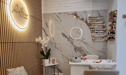 ESSENCE BEAUTY : Manucure à Paris