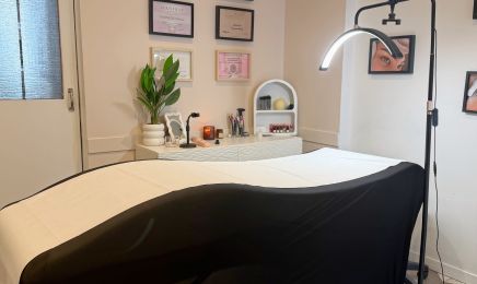 Maison Kayess et Strass dentaires : Institut de beauté à Six-Fours-les-Plages
