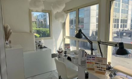 Naailsdinaa : Manucure à Poisy