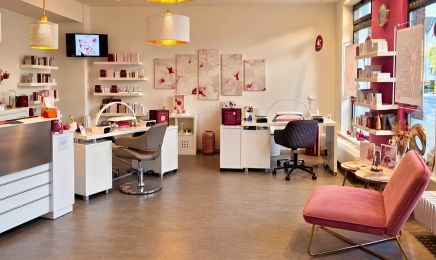 Beauty & Nails: Nagelstudio in Essen