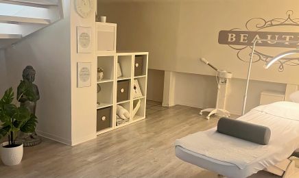 Kosmetikstudio Beautique: Kosmetikstudio in Hameln