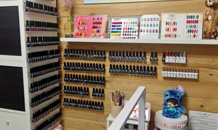 Jennylovetea : Institut de beauté à Crespin