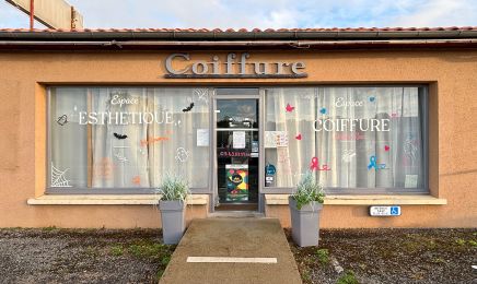 Ambiance beauté : Manucure à Fontaine-le-Comte