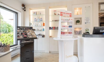 Institut de Beauté Marie Paule : Institut de beauté à Village-Neuf