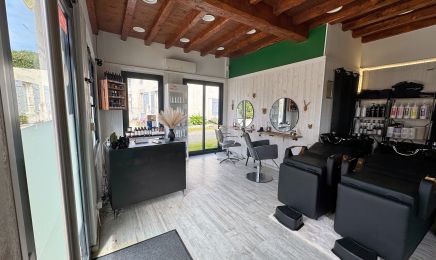 Flots Coiffure - Les Mathes : Coiffeur à Les Mathes