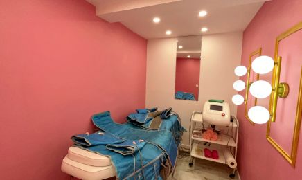 Simone Miranda beauté : Manucure à Draveil