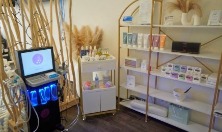 Glow Beauty Atelier by Kerstin Wilms: Kosmetikstudio in Grevenbroich