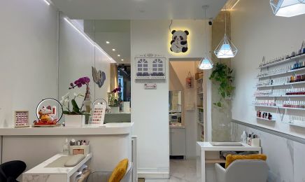 Bastille Nail Bar  : Institut de beauté à Paris