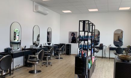 Excel Coiffure - Solliès (Bulle D'Hair) : Coiffeur à Solliès-Pont