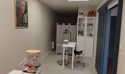 Institut Val' Beauté  : Manucure à Niort