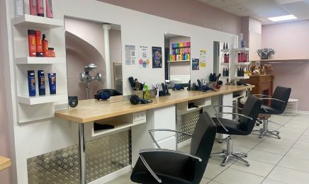 Atelier de coiffure chrystelle : Coiffeur à Saint-Just-en-Chevalet