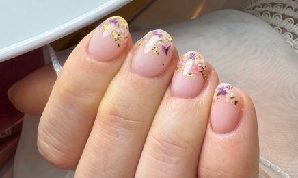 French Nails Sandra : Manucure à Bollwiller