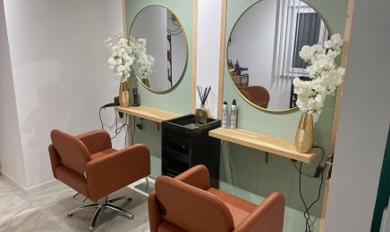L’atelier MV Élégance  : Coiffeur à Pont-à-Celles