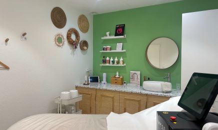 Bulle de beauté 71 : Manucure à Saint-Rémy