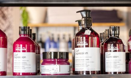 Les ciseaux d’Elodie L : Coiffeur à Thégra