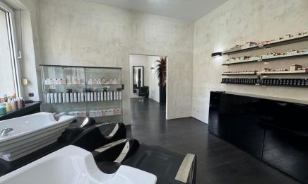 Die Haarfabrik - Helmi Wegemann: Friseur in Düsseldorf