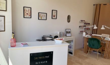 Le Vernis By Cindy : Manucure à Beaumes-de-Venise