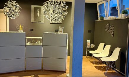 Jana Brehm Studio : Kosmetikstudio in Niddatal