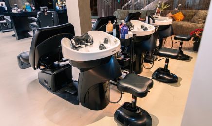 Suhair: Kosmetikstudio in Köln