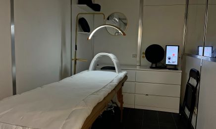 Melaskinxcare - Skin thérapeute & Esthéticienne experte peaux noires  : Institut de beauté à Villejuif